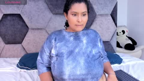 Bella Nix big tits online show from 04.01.26