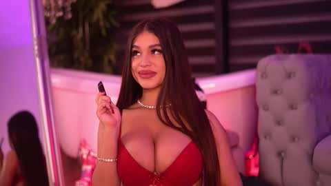 Bella online show from 12.22.25