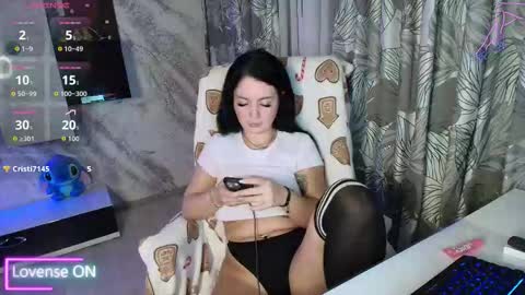 Snapshot of bellanoirsxs chatting on 11.23.25 Bellanoirsxs online show from 11.23.25