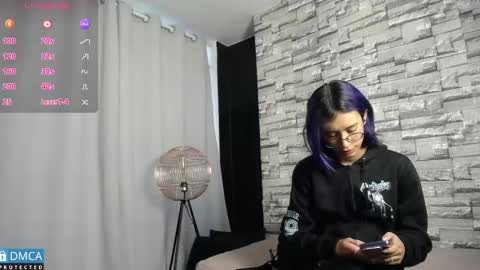 Snapshot of bellaodisea chatting on 02.06.25 online show from 02.06.25