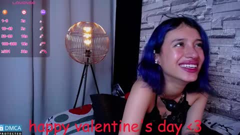 Snapshot of bellaodisea chatting on 02.15.25 online show from 02.15.25