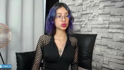 Snapshot of bellaodisea chatting on 02.22.25 online show from 02.22.25