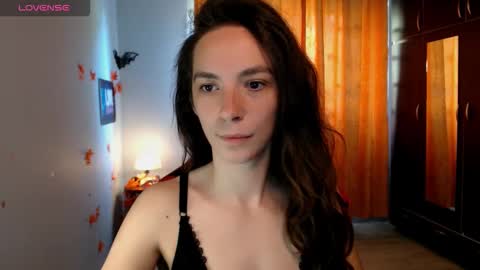 bellaqueen0701 online show from 10.10.25