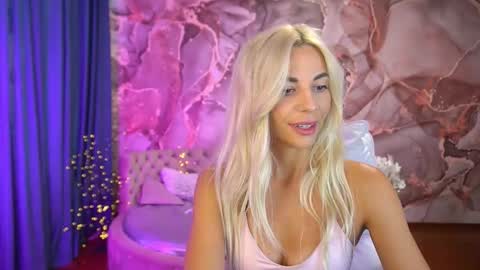 Bella online show from 09.21.25