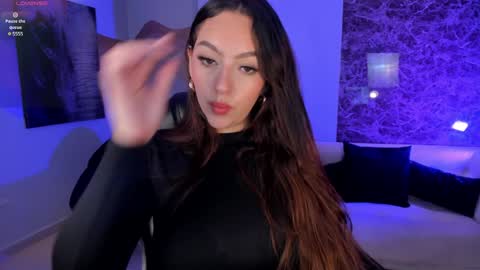 Snapshot of bellarosex1 chatting on 12.12.24  Bella Rose  online show from 12.12.24