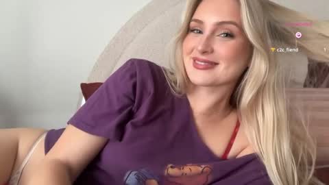 Snapshot of bellaryderr chatting on 06.05.26 Isabella Ryder online show from 06.05.26