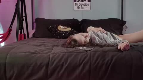 Bellaskeykeeper online show from 02.10.26