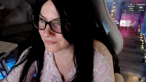 Snapshot of bellastar84 chatting on 04.16.26 Starr40 online show from 04.16.26