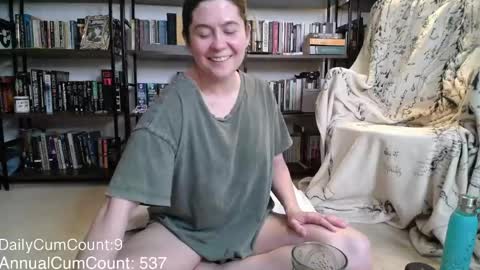 Snapshot of bellastrange69 chatting on 04.21.26 BellaStrange69 online show from 04.21.26