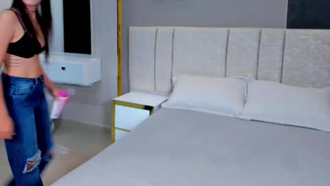 Snapshot of bellatiny7_ chatting on 01.07.26 TINY online show from 01.07.26