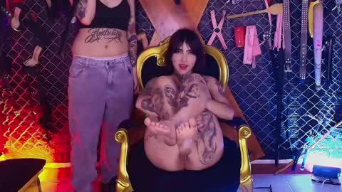 Snapshot of bellatrix_infernal_bdsm chatting on 05.19.26 bellatrix_infernal_bdsm online show from 05.19.26