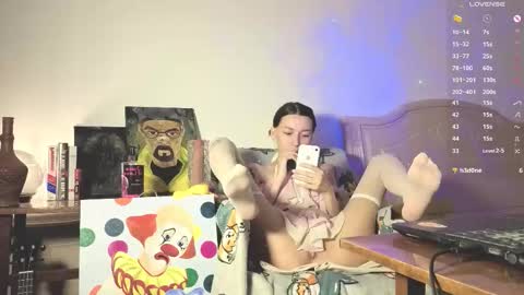 Snapshot of bellaward2 chatting on 10.22.25 MY OLD PAGE IS NO LONGER. THIS IS MY NEW online show from 10.22.25