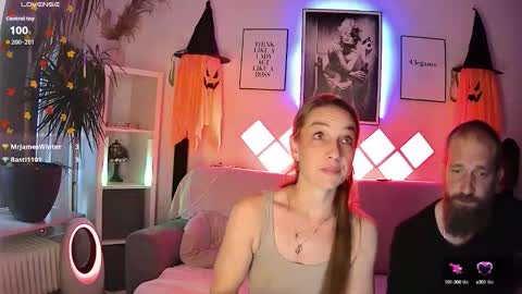 Snapshot of bellaxundxuwe chatting on 10.13.25 Bella und Uwe online show from 10.13.25