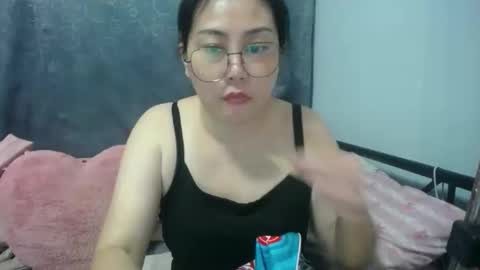 Snapshot of bellbabe chatting on 11.07.25 Bella online show from 11.07.25