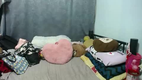 Snapshot of bellbabe chatting on 04.22.26 Bella online show from 04.22.26