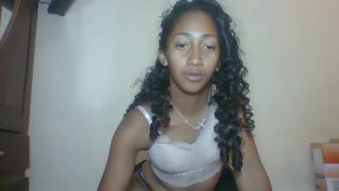 Snapshot of belle_annah chatting on 05.10.26 belle_annah online show from 05.10.26