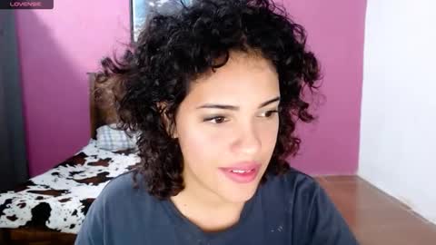 Snapshot of belle_katty000 chatting on 11.02.25 SOFIA online show from 11.02.25