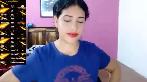 Snapshot of belle_katty000 chatting on 11.14.25 SOFIA online show from 11.14.25