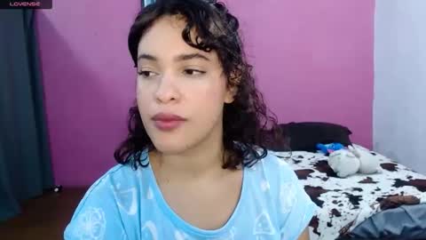 Snapshot of belle_katty000 chatting on 12.05.25 SOFIA online show from 12.05.25