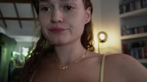 Snapshot of bellebabyboo chatting on 12.30.24 BELLE   online show from 12.30.24