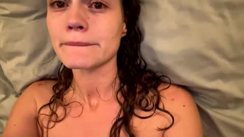 Snapshot of bellebabyboo chatting on 02.10.25 BELLE   online show from 02.10.25