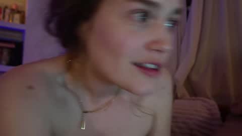 Snapshot of bellebabyboo chatting on 09.26.25 BELLE   online show from 09.26.25