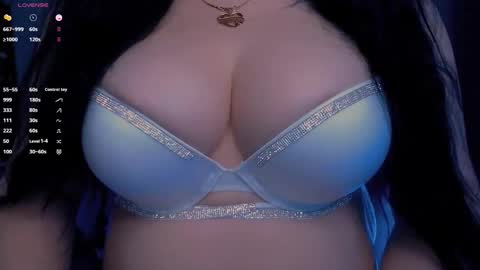 Hello I am kind friendly and cute girl online show from 10.11.25