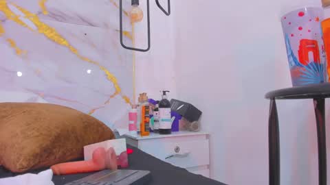 Bellota Flak online show from 02.28.25