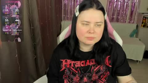 LinaBoo online show from 05.11.26