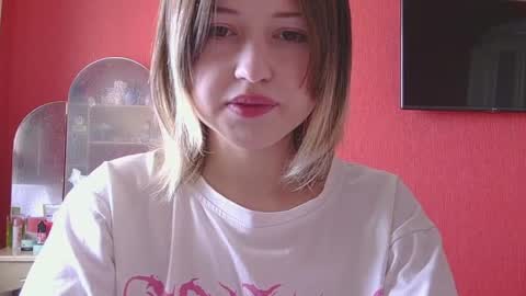 Snapshot of belovedmary chatting on 04.27.26 belovedmary online show from 04.27.26