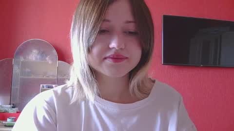 Snapshot of belovedmary chatting on 04.29.26 belovedmary online show from 04.29.26