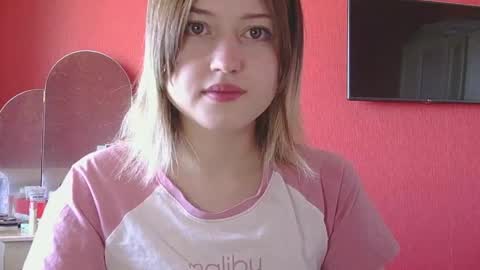 Snapshot of belovedmary chatting on 05.22.26 belovedmary online show from 05.22.26