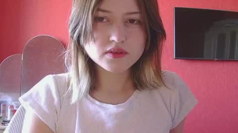 Snapshot of belovedmary chatting on 05.25.26 belovedmary online show from 05.25.26