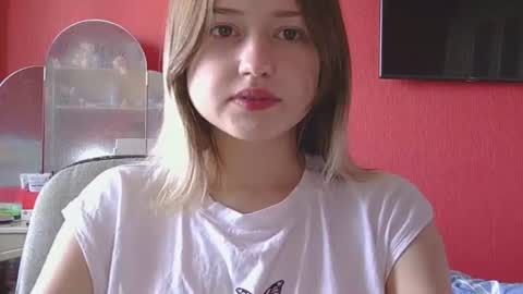 Snapshot of belovedmary chatting on 07.14.26 belovedmary online show from 07.14.26