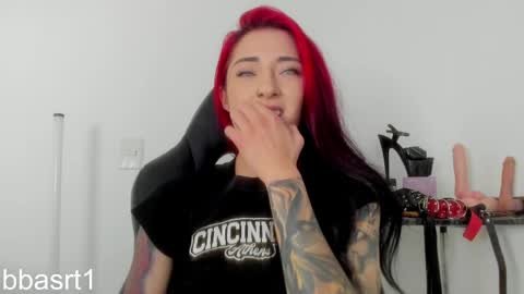 Snapshot of belyswitch chatting on 04.28.26 Bely Bbasrt1 - hot online show from 04.28.26