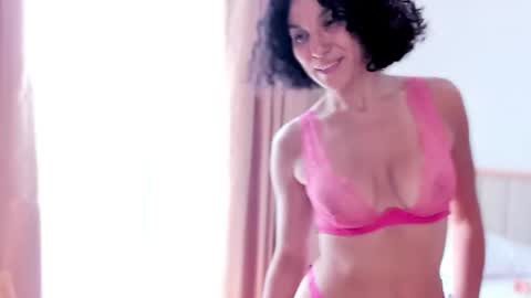 Snapshot of bemby_pam chatting on 06.11.26 A girl from your dreams online show from 06.11.26