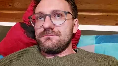 Snapshot of ben00189 chatting on 10.03.25 ben00189 online show from 10.03.25