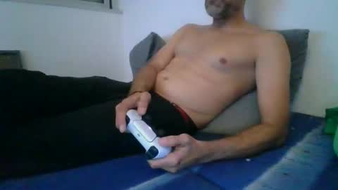 Snapshot of benbare13 chatting on 12.02.24 benbare13 online show from 12.02.24