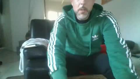 Snapshot of benbare13 chatting on 11.13.25 benbare13 online show from 11.13.25