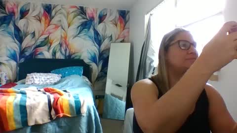 Becky online show from 02.25.25