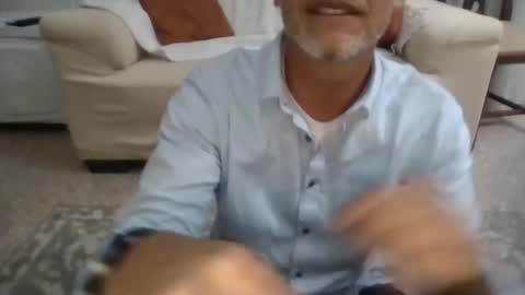 Snapshot of benedett22 chatting on 11.25.25 benedett22 online show from 11.25.25