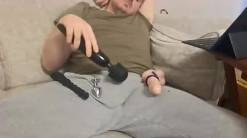 Snapshot of beneg1993 chatting on 02.13.25 Danny Whitewood online show from 02.13.25