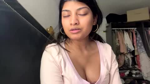 Snapshot of bengalibaddie7_x chatting on 05.19.26 bengalibaddie7_x online show from 05.19.26