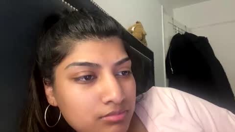 Snapshot of bengalibaddie7_x chatting on 05.19.26 bengalibaddie7_x online show from 05.19.26