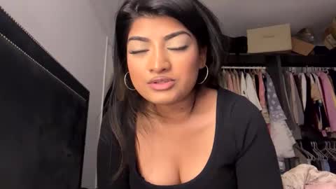 Snapshot of bengalibaddie7_x chatting on 05.23.26 bengalibaddie7_x online show from 05.23.26