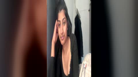Snapshot of bengalibaddie7_x chatting on 06.14.26 bengalibaddie7_x online show from 06.14.26