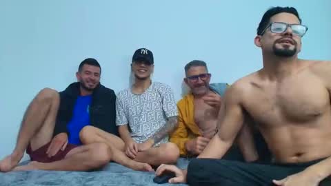 Snapshot of benjamin613999 chatting on 11.26.25 benjamin online show from 11.26.25