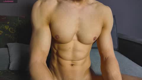 benjaminkarl02 online show from 12.04.25