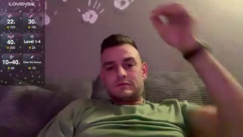 Snapshot of benjaminbt90 chatting on 01.06.26 benlovesmen online show from 01.06.26