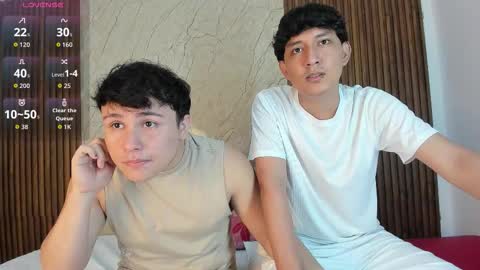 Snapshot of benji_and_nathan chatting on 01.08.26 benji_and_nathan online show from 01.08.26